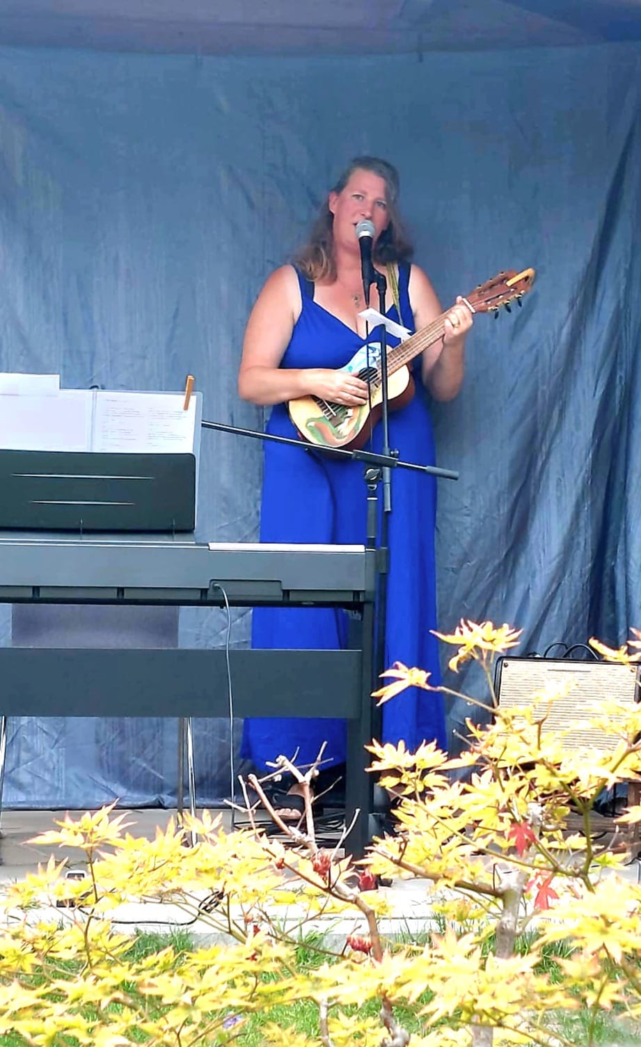 WAK: Folk in de tuin